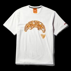 NWT LIMITED EDITION GARFIELD SHARKMOUTH T-SHIRT